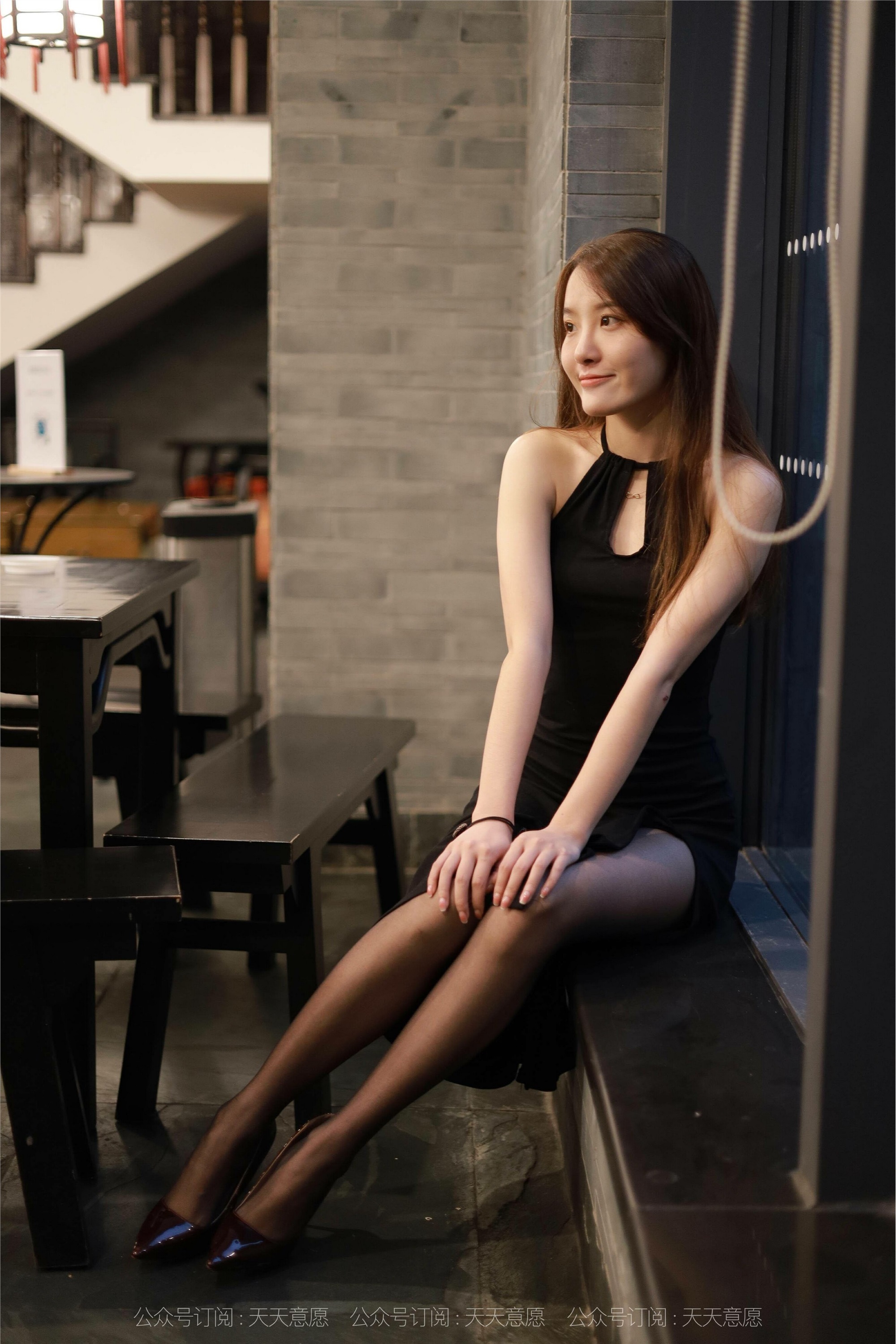 IESS different ideas to 2021.09.29 Silk enjoy home 933: Wan Ping black Dress